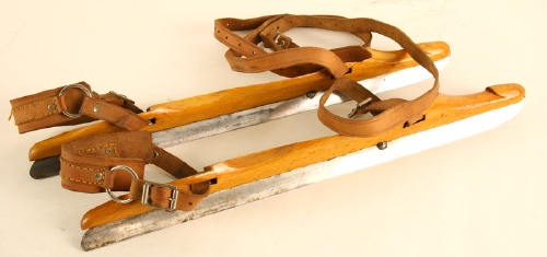 Houten schaats gebruikt maat 32 (schoenmaat 47-48)