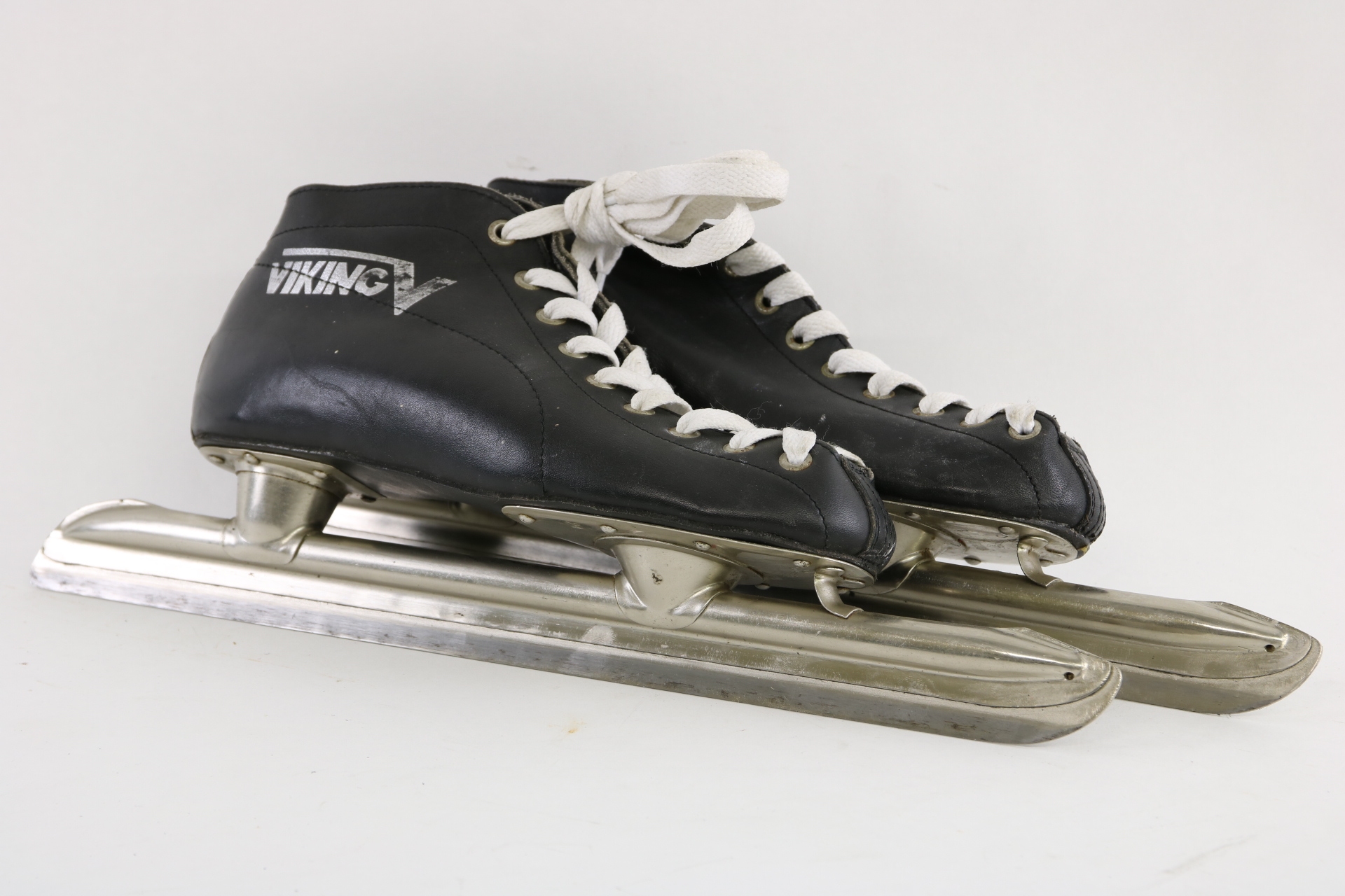 Gebruikte noren Viking junior laag maat 36