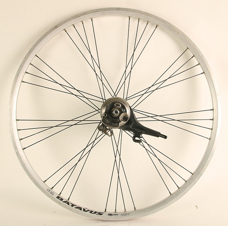 Voorwiel 28 inch zwarte spaken met rollerbrake
