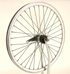 Achterwiel 24 x 1.75 met terugtraprem